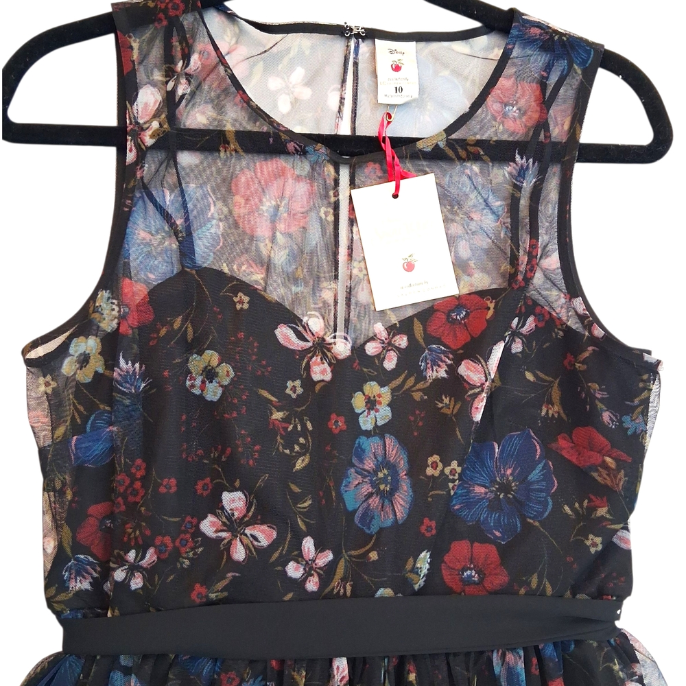 🆕LC Lauren Conrad Disney Snow White Enchanted Black Floral Dress Womens Size 10 - Picture 4 of 12